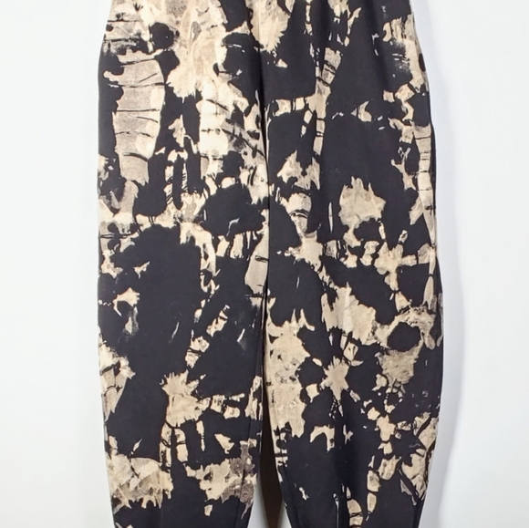 Custom Reverse Tiedye Sweatpants - Picture 9 of 9